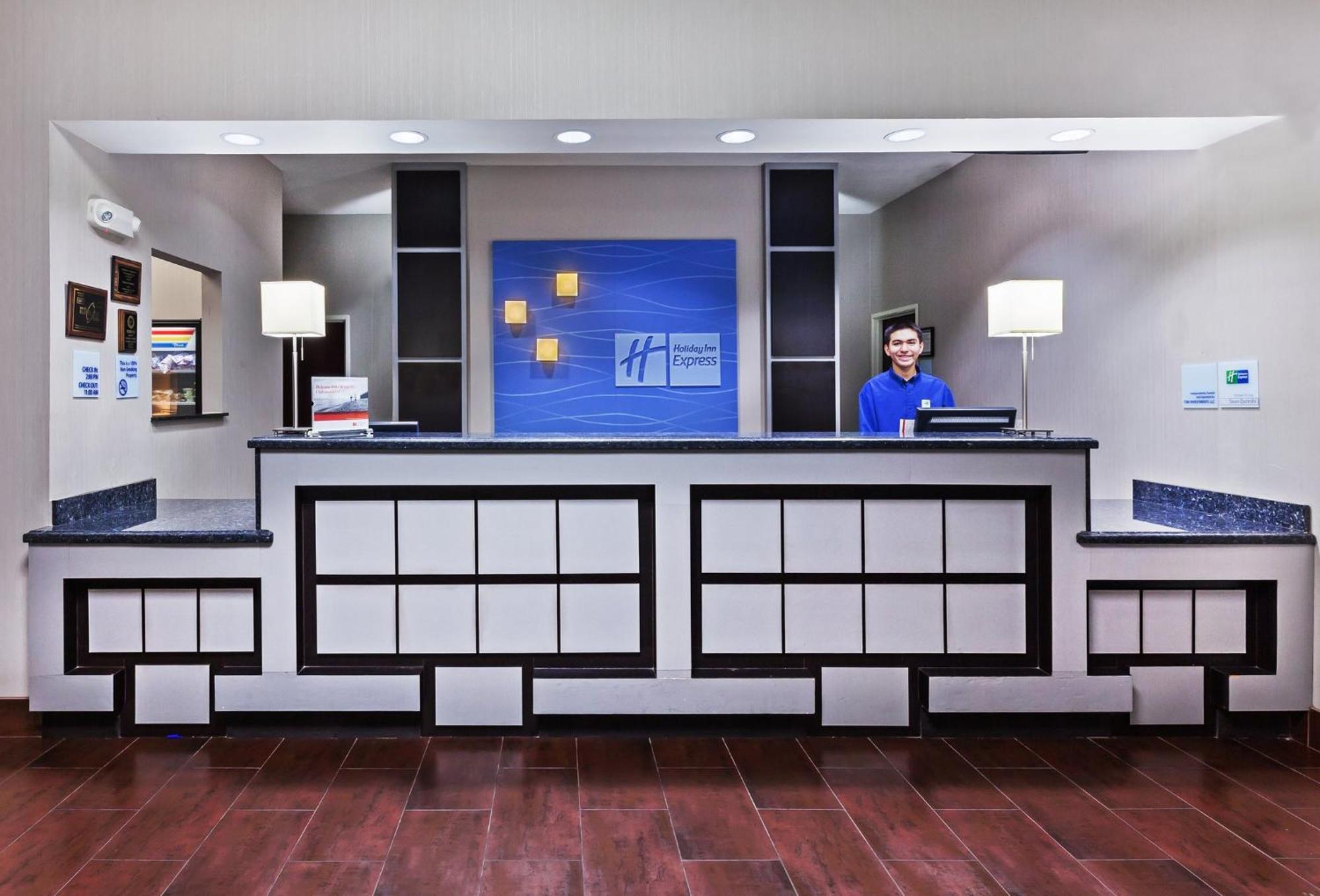 Holiday Inn Express & Suites Cleveland By Ihg Kültér fotó