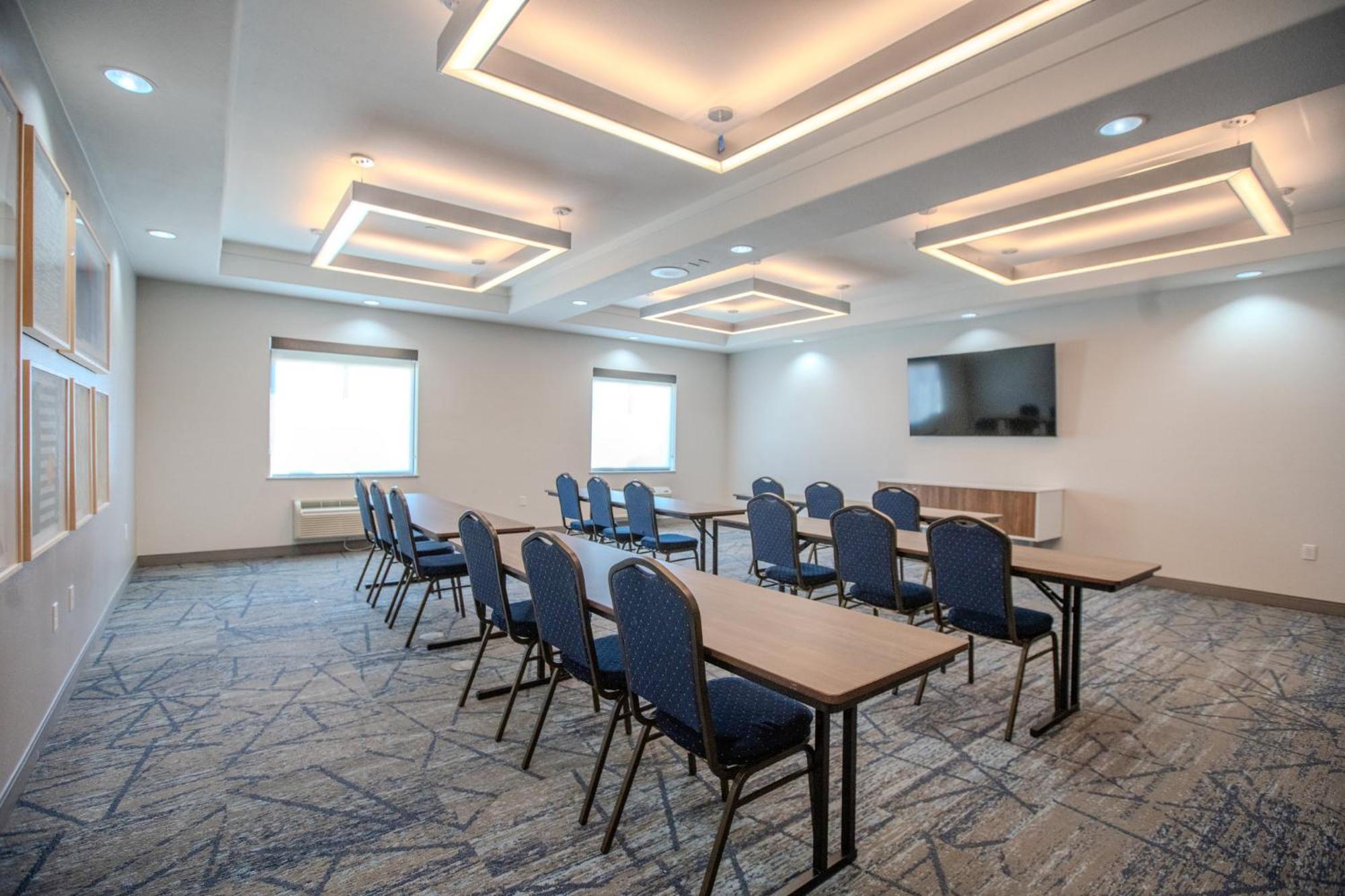 Holiday Inn Express & Suites Cleveland By Ihg Kültér fotó