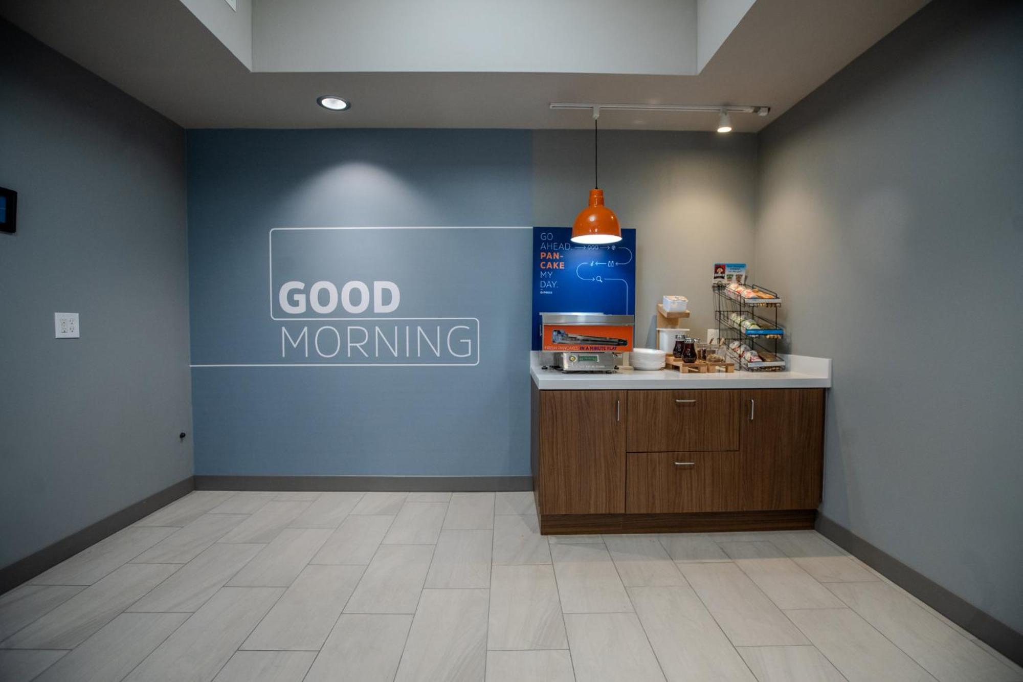 Holiday Inn Express & Suites Cleveland By Ihg Kültér fotó
