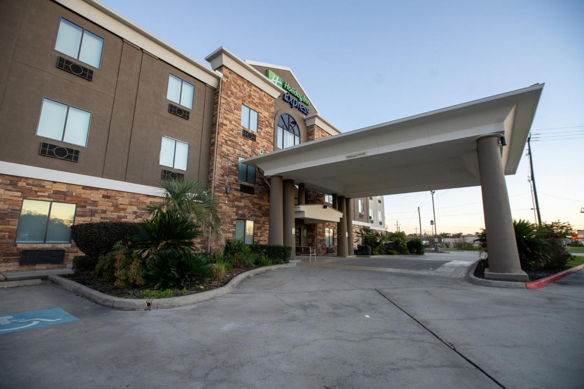 Holiday Inn Express & Suites Cleveland By Ihg Kültér fotó